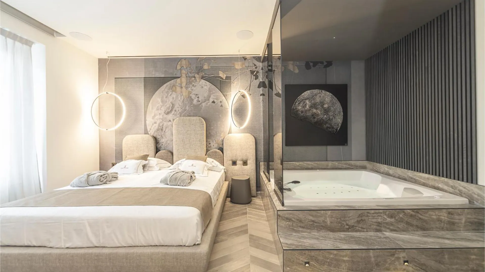 Tritone Luxury Suites Piazza Del Popolo Roma Bed & Breakfast