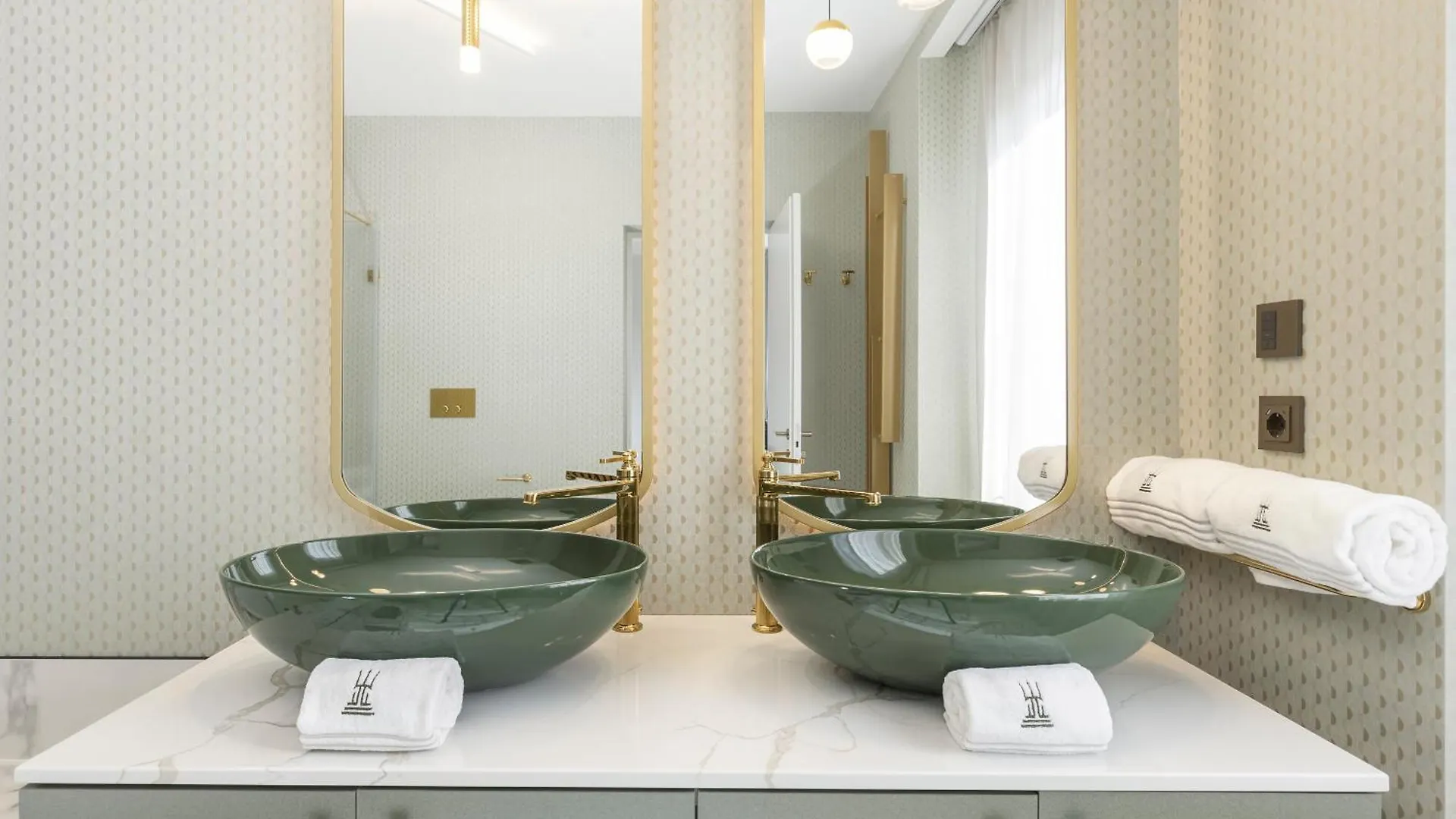 Bed & Breakfast Tritone Luxury Suites Piazza Del Popolo Rome Italy